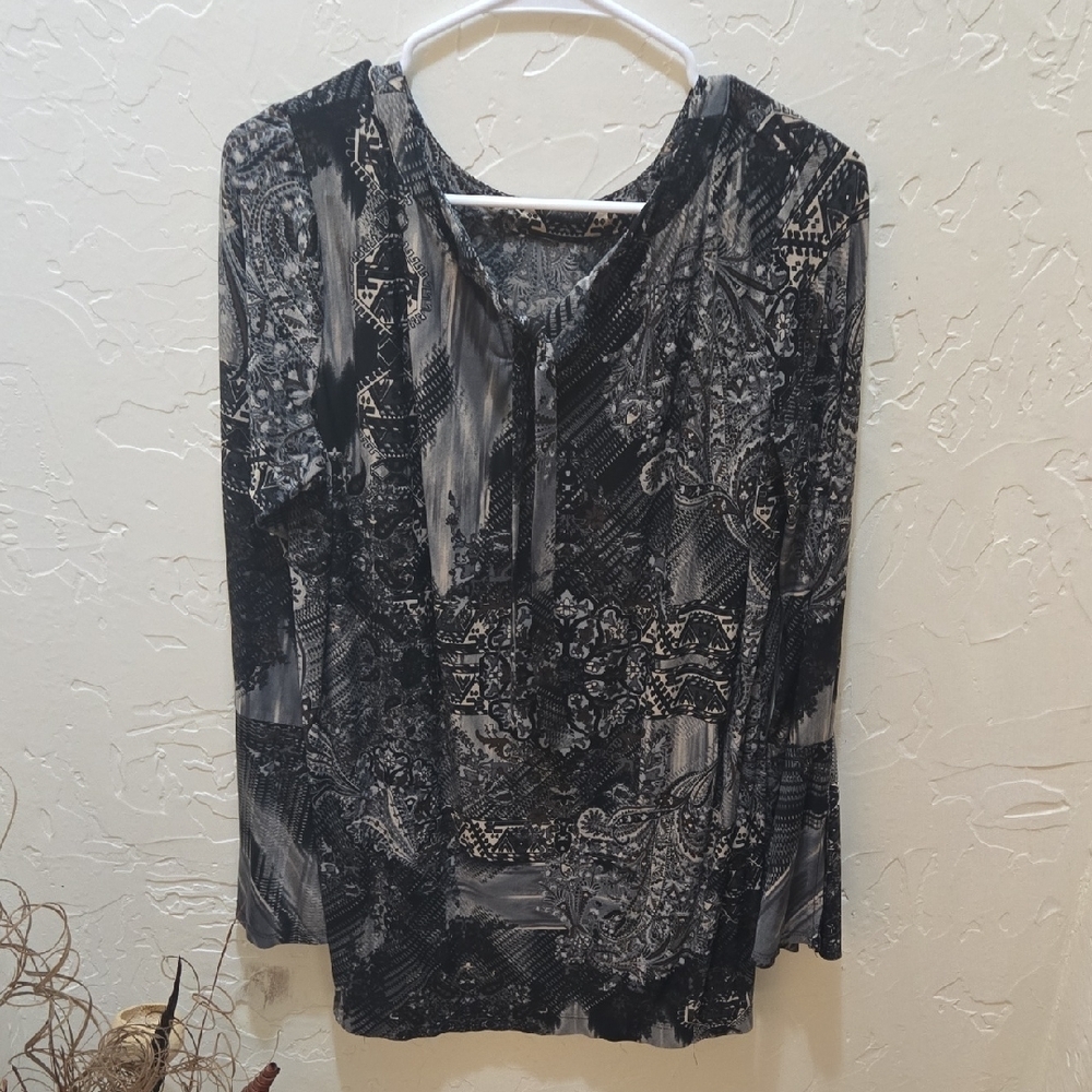 Elegant Black and Gray Women's Blouse